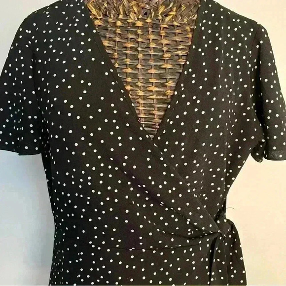 Relipop Dress size M practically new blk&wht polka dot wrap - Picture 2 of 5